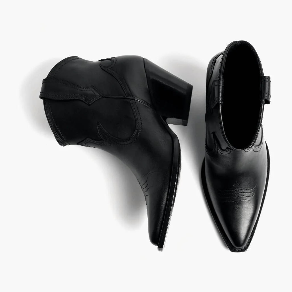 [W] Indio | Black